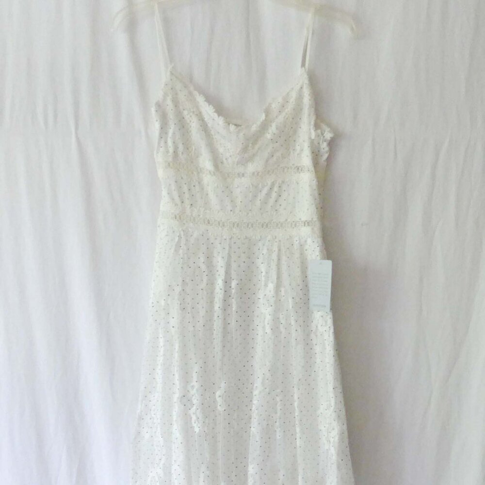 NWT NSR Women S Sleeveless Lace Midi Dress